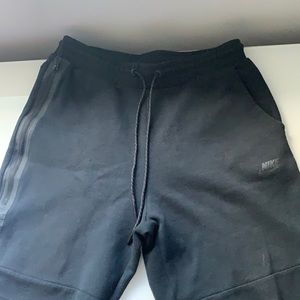 Nike tech fleece shorts